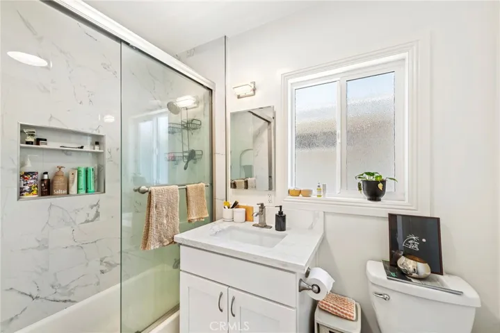 216 Avenida Lobeiro, San Clemente, California 92672