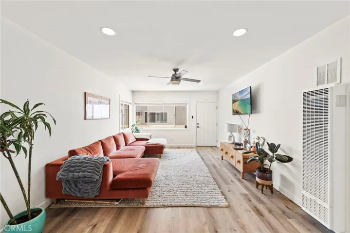 216 Avenida Lobeiro, San Clemente, California 92672