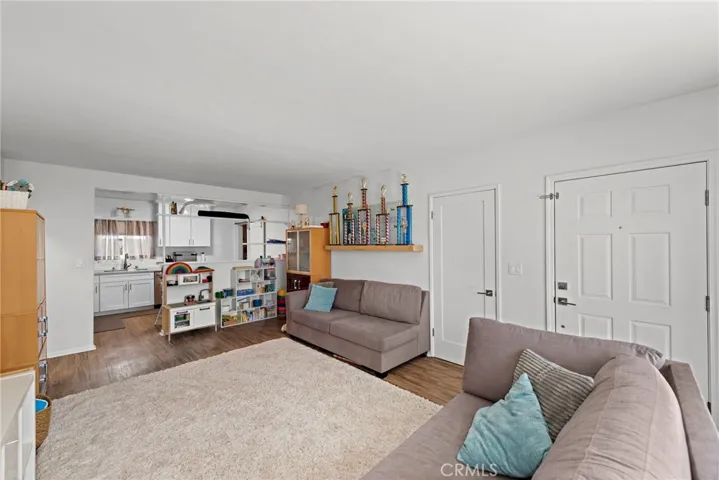 216 Avenida Lobeiro, San Clemente, California 92672