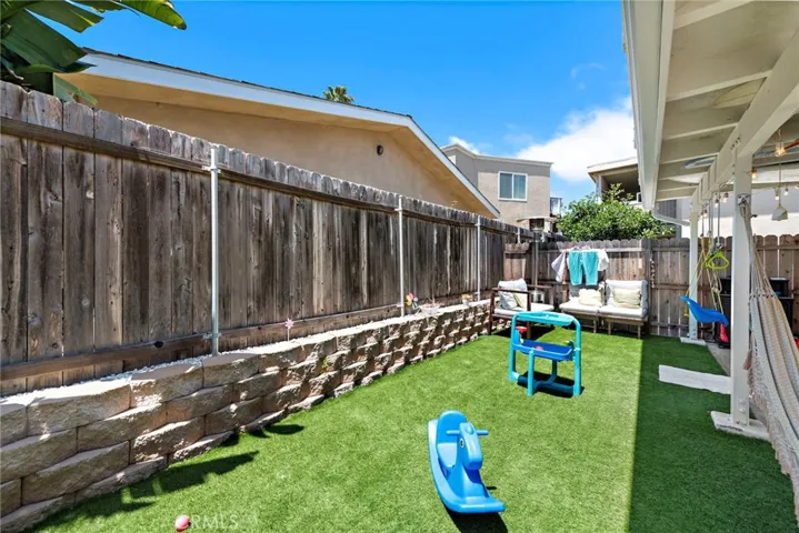 216 Avenida Lobeiro, San Clemente, California 92672