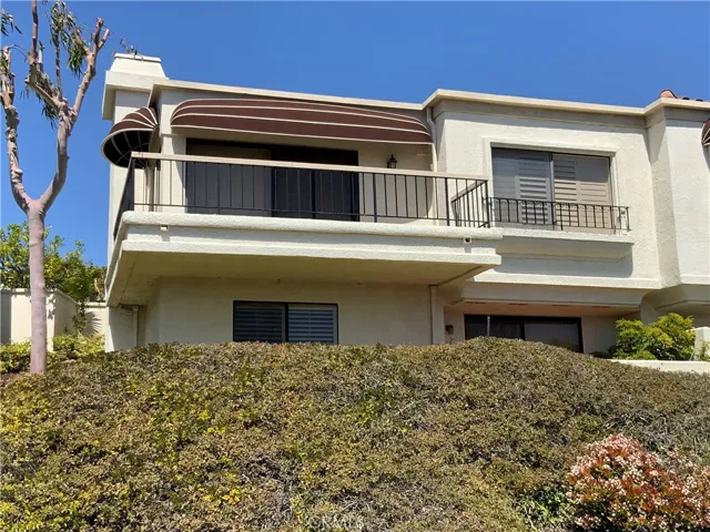 Two-Story Townhouse