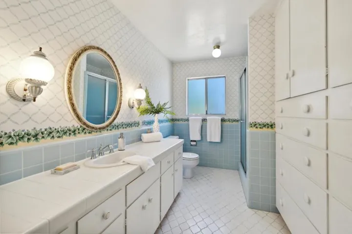 2047 Byron Street, Palo Alto, California 94301