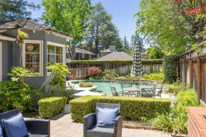 2047 Byron Street, Palo Alto, California 94301