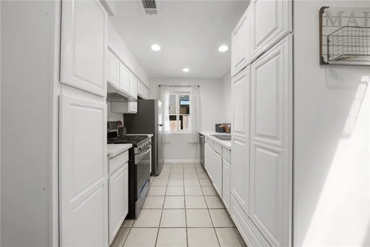 3611 Raven Drive, Lake Elsinore, California 92530