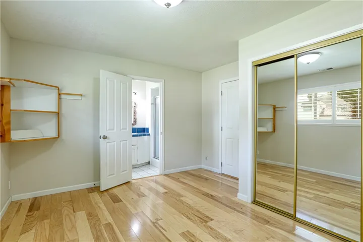Guest bedroom 1