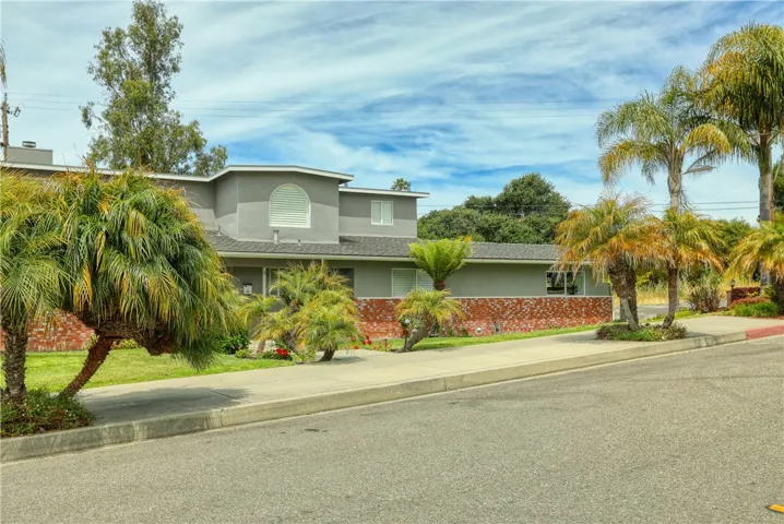 110 Seacliff Drive, Pismo Beach, California 93449