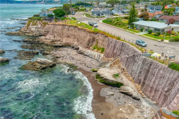 110 Seacliff Drive, Pismo Beach, California 93449