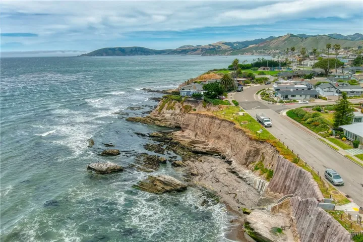 110 Seacliff Drive, Pismo Beach, California 93449