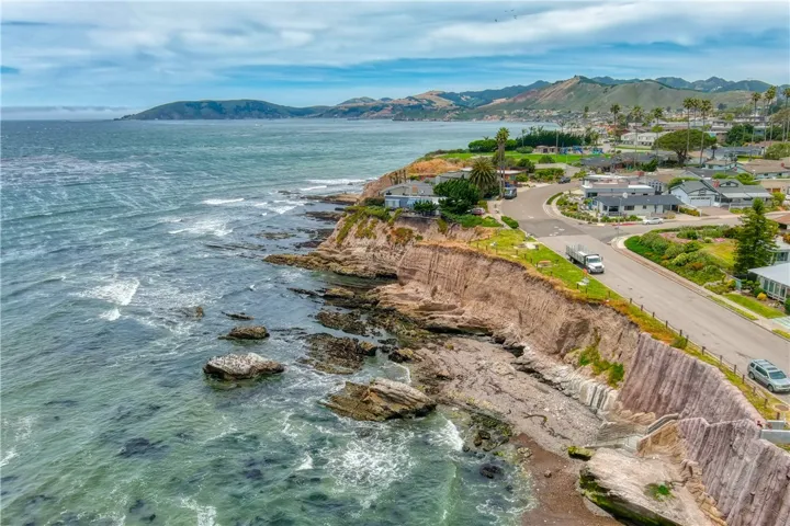 110 Seacliff Drive, Pismo Beach, California 93449