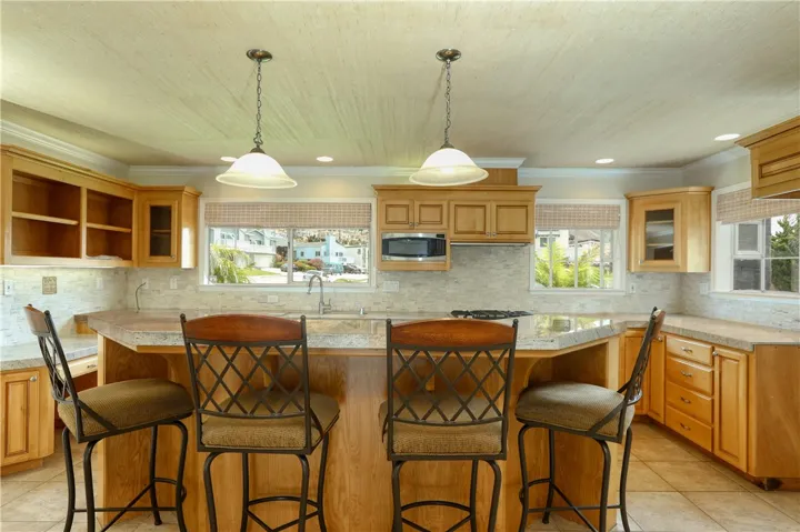 110 Seacliff Drive, Pismo Beach, California 93449