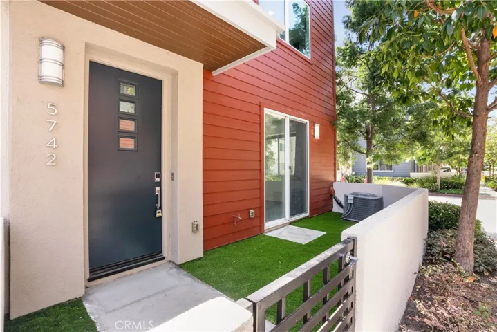 5742 Acacia Lane, Lakewood, California 90712