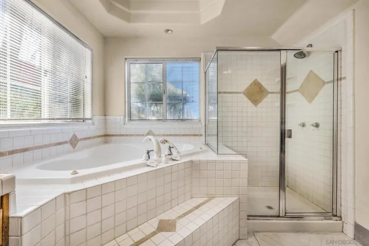 9183 Paradise Park Dr, Lakeside, California 92040