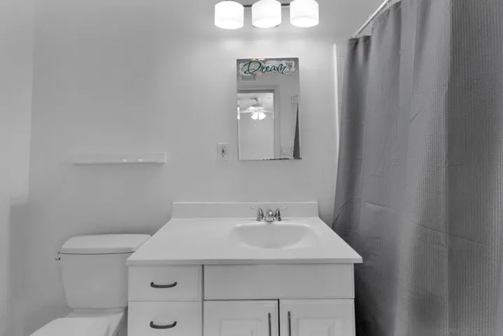 9183 Paradise Park Dr, Lakeside, California 92040