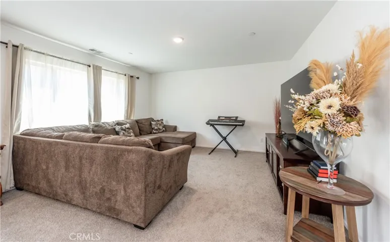 32969 Middlegate Place, Lake Elsinore, California 92530