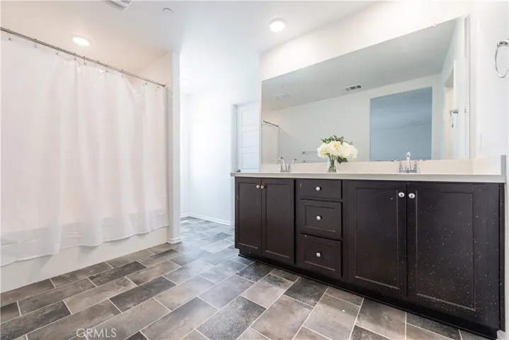32969 Middlegate Place, Lake Elsinore, California 92530
