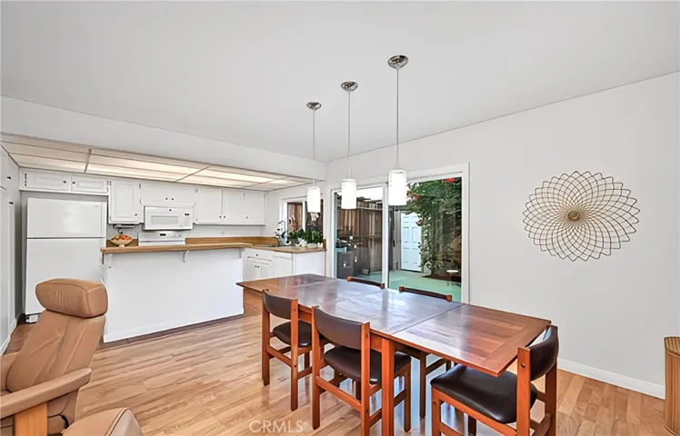 4047 Larwin Avenue, Cypress, California 90630