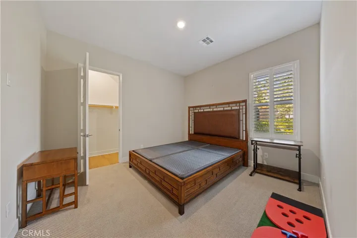 52 Harlow, Irvine, California 92618