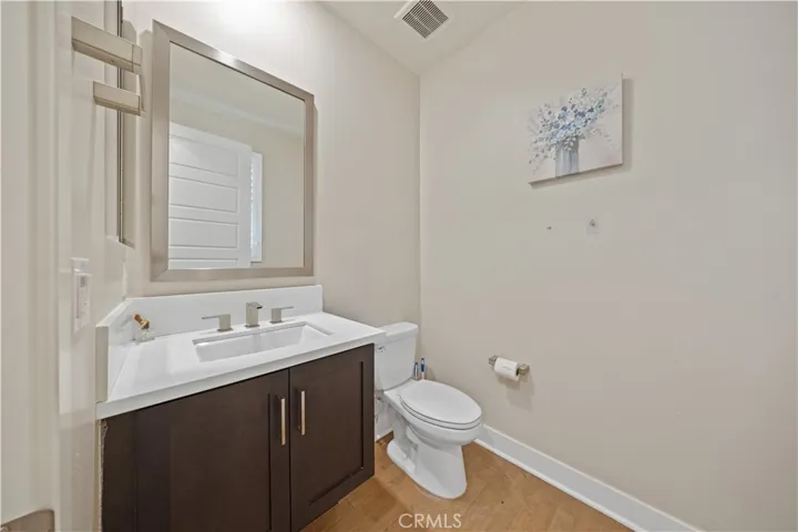 52 Harlow, Irvine, California 92618