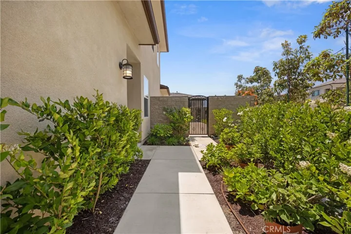52 Harlow, Irvine, California 92618
