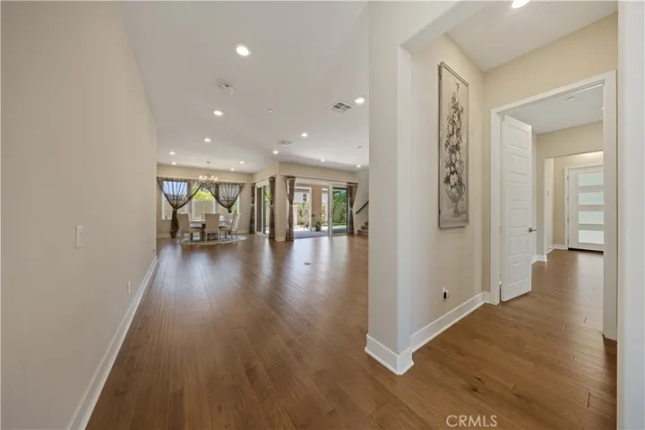 52 Harlow, Irvine, California 92618