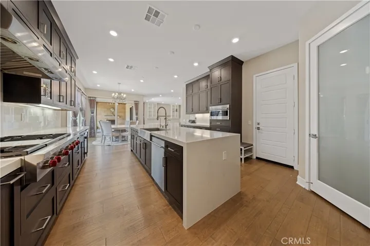 52 Harlow, Irvine, California 92618