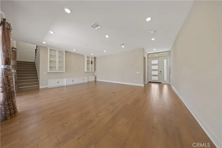 52 Harlow, Irvine, California 92618
