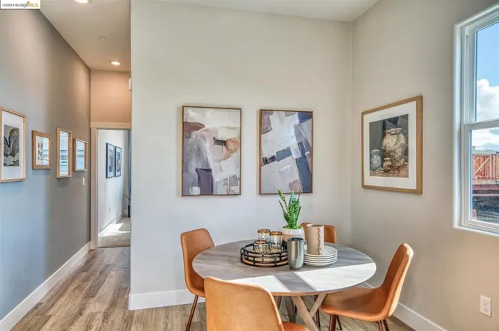 596 Somi 51, Hayward, California 94544