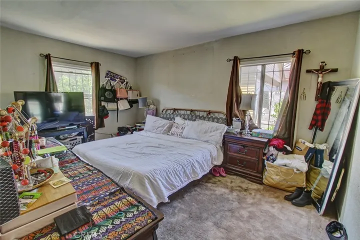 1622 W 84th Street, Los Angeles, California 90047