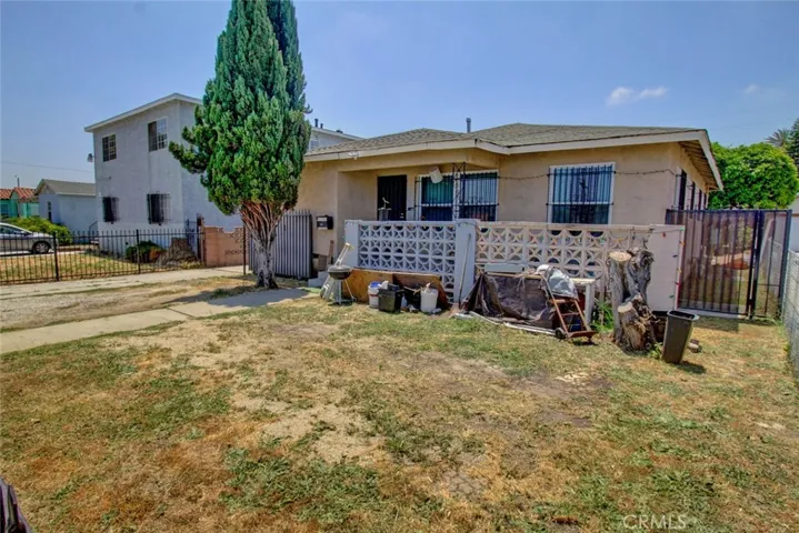 1622 W 84th Street, Los Angeles, California 90047