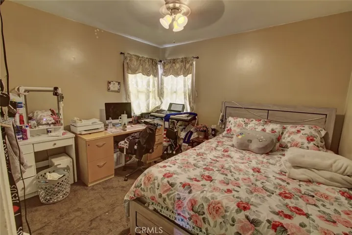 1622 W 84th Street, Los Angeles, California 90047
