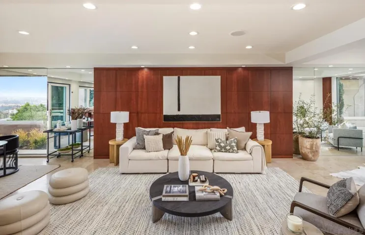 1677 Torrance St., San Diego, California 92103