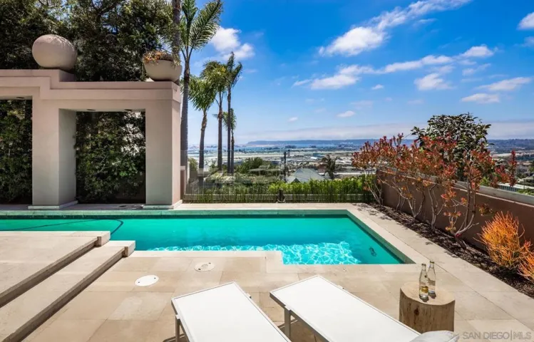 1677 Torrance St., San Diego, California 92103
