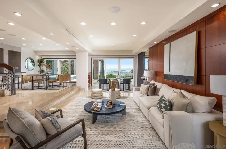 1677 Torrance St., San Diego, California 92103