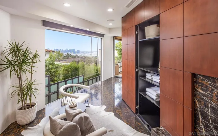 1677 Torrance St., San Diego, California 92103