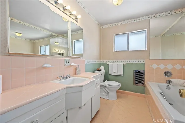 10261 Lesterford Avenue, Downey, California 90241