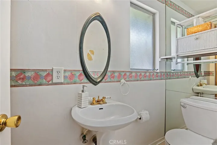 10261 Lesterford Avenue, Downey, California 90241