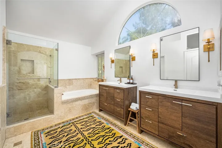 Main Suite Bathroom
