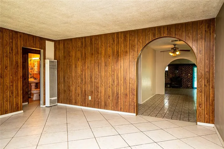 633 S 5th Street, Colton, California 92324