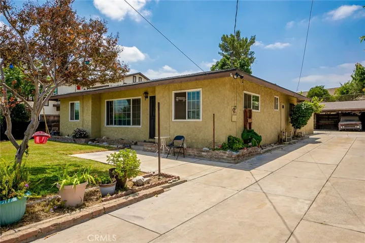 633 S 5th Street, Colton, California 92324