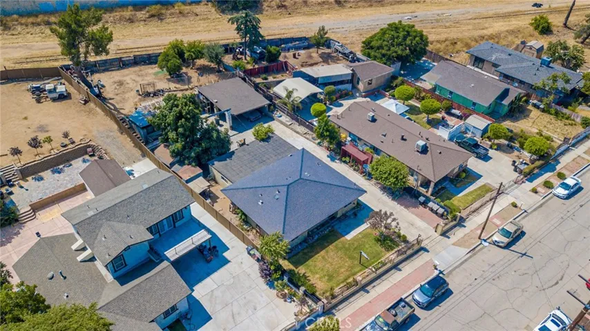 633 S 5th Street, Colton, California 92324