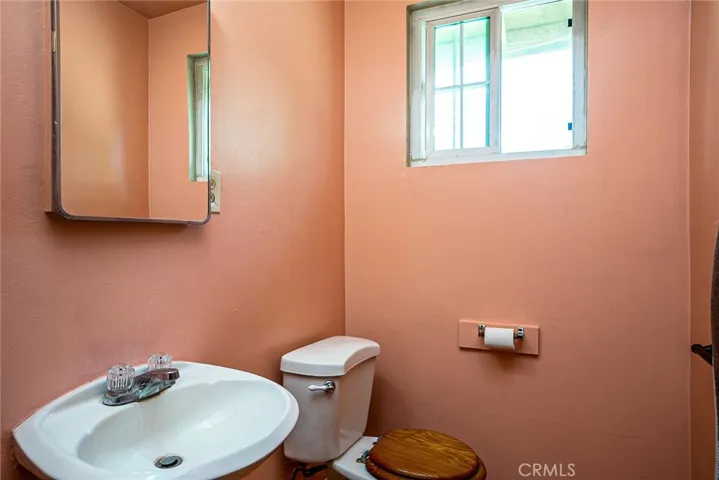 633 S 5th Street, Colton, California 92324