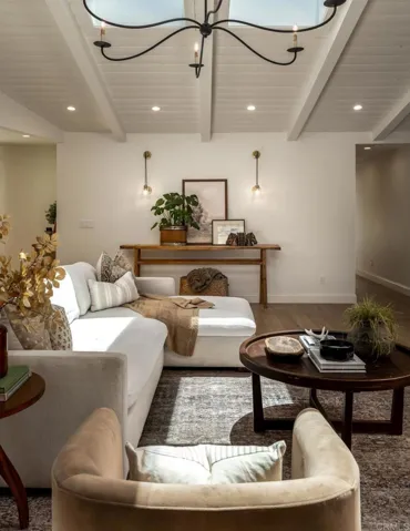 2674 Canyon Road, Escondido, California 92025