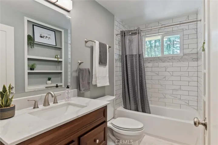 15152 Dorrett Drive, Forest Ranch, California 95942