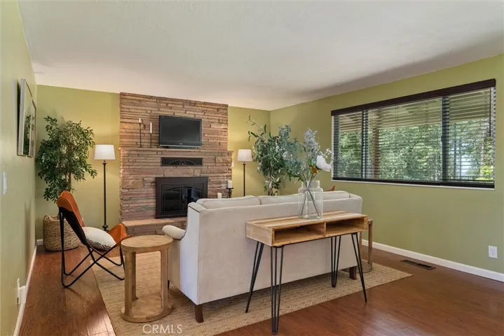 15152 Dorrett Drive, Forest Ranch, California 95942