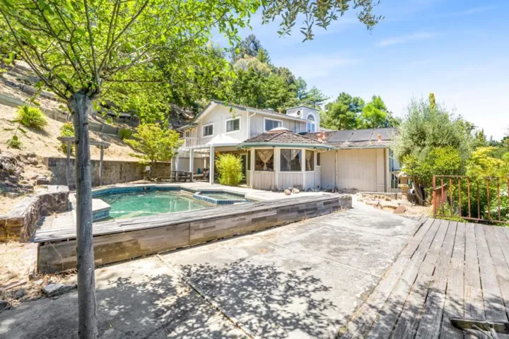 13899 Upper Hill Drive, Saratoga, California 95070