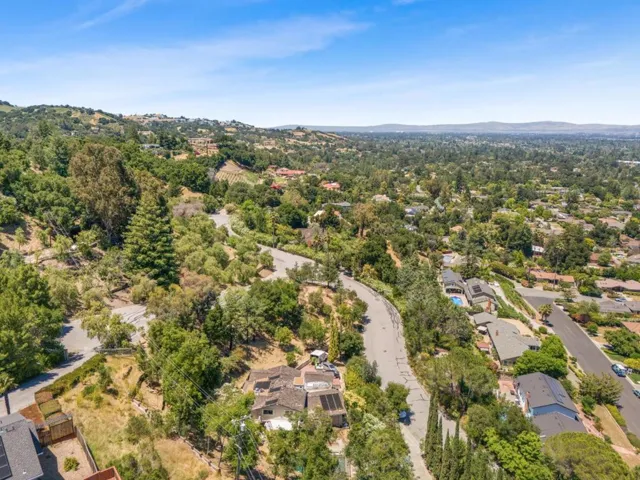 13899 Upper Hill Drive, Saratoga, California 95070