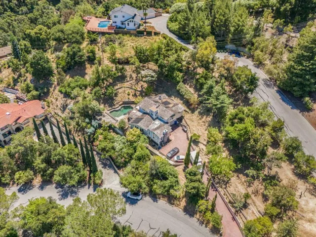 13899 Upper Hill Drive, Saratoga, California 95070