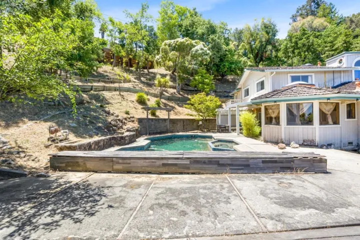 13899 Upper Hill Drive, Saratoga, California 95070
