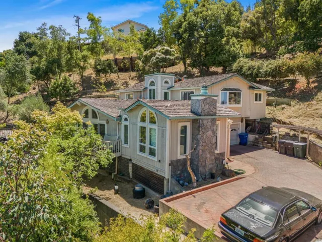 13899 Upper Hill Drive, Saratoga, California 95070