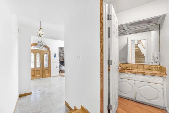 13899 Upper Hill Drive, Saratoga, California 95070